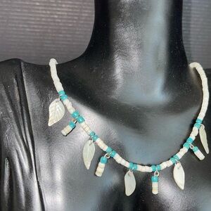 Mother of pearl turquoise beaded necklace